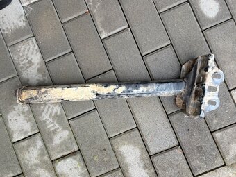 levá špička spod. nosníku Berlingo, Partner,Combo 9830019380 - 2