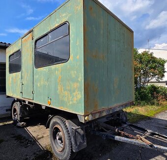 Traktorový prepravník osôb - 2