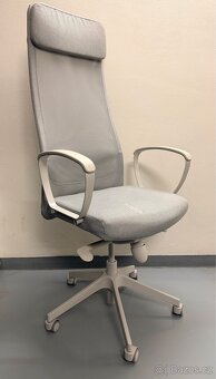 kancelářská židle IKEA Markus - světle šedá - 2