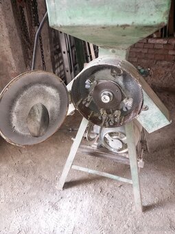 kladívkový šrotovník - 2