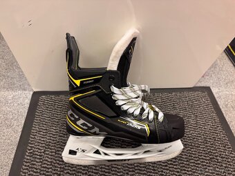 BRUSLE CCM SUPER TACKS 9380, VEL. 43/8 D - 2