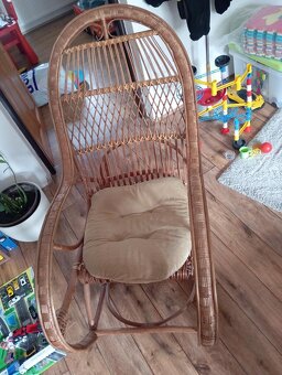 Houpací proutěné křeslo - 2