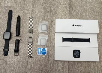 Apple Watch SE (2. generace) - 2