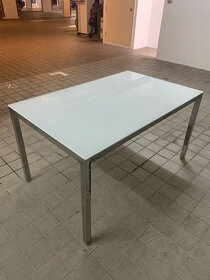 Skleněný jídelní stůl Ikea TORSBY - 2