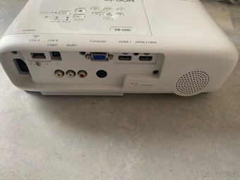 Projektor EPSON EB-U05 - 2