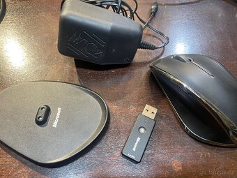 Microsoft Wireless Laser Mouse 7000 - 2