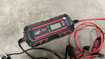 Inteligentní nabíječka SHARK CN-4000 - 2