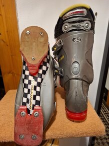 Lyžařské boty ATOMIC RACE vel. 41-42 / MONDO 26-27,5 - 2