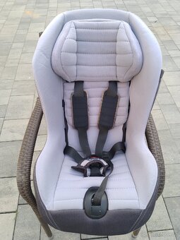 2 autosedačky Chicco 9-18kg - 2
