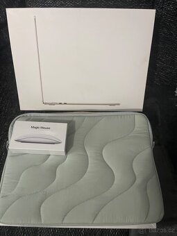 MacBook Air 15, M3 10-GPU 16GB 512 GB TOP stav - 2