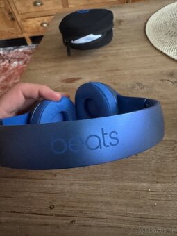 Beats Solo by Dr. Dre wired on the Ear Headphones - Blue - 2