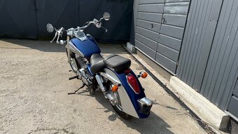 Honda VT750 Shadow - 2