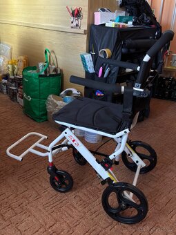 Transportní invalidní vozík - 2