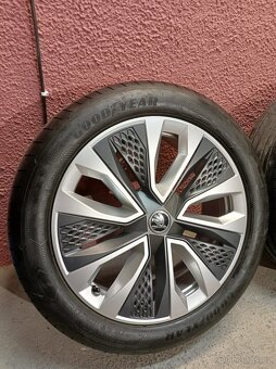 Originální alu disky Škoda Karoq 18 Procyon 215/50 - 2