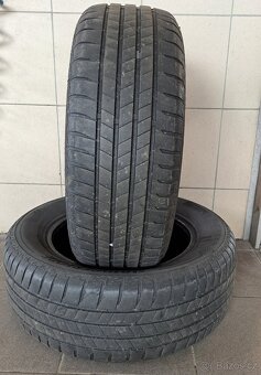 2x letní pneu Bridgestone 215/60 r16, r.v. 2023 - 2