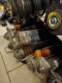 Prodám orig tlumiče nové kompletni 5Q0513423 - 2