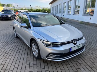 Volkswagen Golf 8 2.0TDI rok 10/2022 - 2