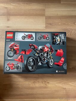 Lego Technic 42107 - 2