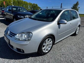 Volkswagen Golf 5 1.6 Fsi 85KW SERVISNÍ KNIHA - 2