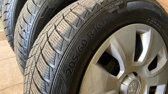 Kompletní zimní kola 205/60 R16 - 2