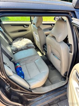 Volvo V70 II 2.5 TDI 140 PS - 2