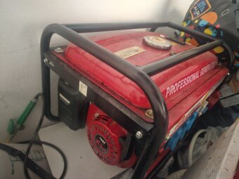 Elektrocentrála - Elektrický generátor POWERTECH PT 6500 W - 2