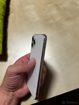 I Phone 11 pro - 2