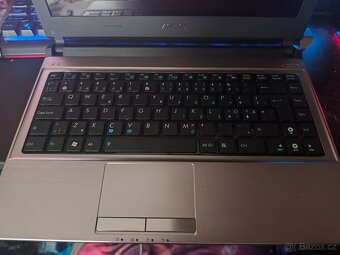 Asus U32U-RX020V - 2