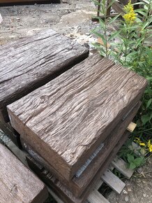 Betonové schody Diton tmavý dub - 2