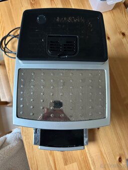 Nabídka k odkupu kávovaru DeLonghi ECAM23.460.SB - 2