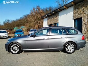 BMW 320i 125kW, NAVI, Automat.r.v.8/2010, naj. 228.145km - 2