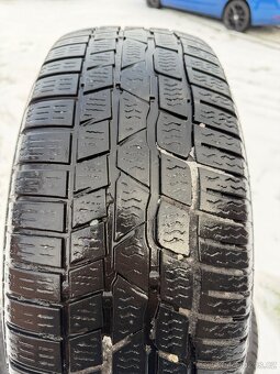 Prodám zimní pneu 215 60 R16 Continental s disky - 2