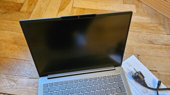 Lenovo IdeaPad Pro 5 14APH8 7840HS 32GB 1TB 14" 2.8K 120Hz - 2