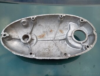 Levé víko motoru Jawa ČZ - 2