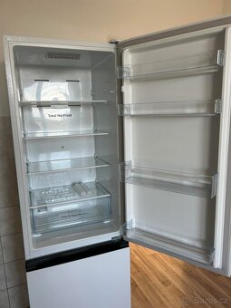 Lednička - MORA CMDN 3054 W - 2