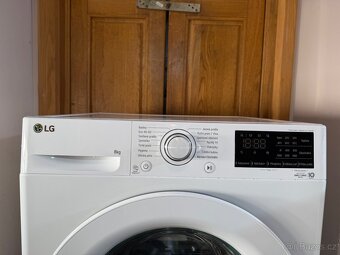 Pračka LG 8 kg - 2