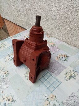 Úhlová převodovka - 2