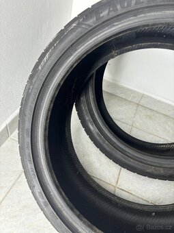 Letní pneu 225/40 R19 RFT - 2