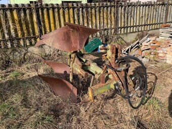 Pluh dvojradličný - obracák - 2