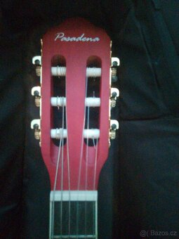 Kytara Pasadena - 2
