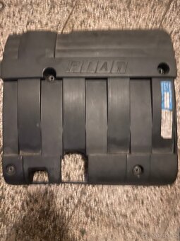 Kryt na motor Fiat stilo - 2