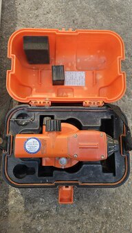 Optický nivelační přístroj Sokkia - 2