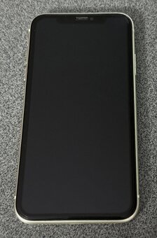 iPhone 11 128GB bílý - 2