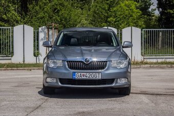 Škoda Superb 3.6 FSI V6 4x4 Elegance DSG / Pano - 2