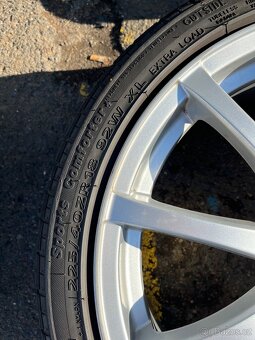225/40 r18 - 2