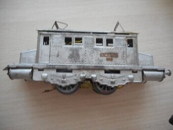 Na tří kolej starý Merkur = Hornby  rok 1931 až 1953 - 2