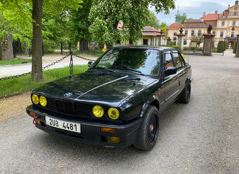 BMW E30 324td - 2