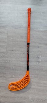 Florbalová hokejka 4KIDS Kensis 35 (65 cm / 84 komplet) - 2