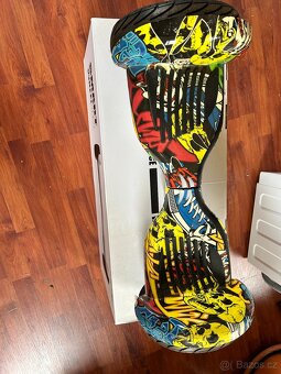 Hoverboard grafitty s bluetooth reproduktorem - 2