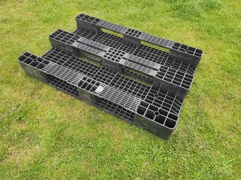 Plastové palety 120x80 - 2